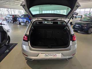 VOLKSWAGEN Golf usata, con Autoradio