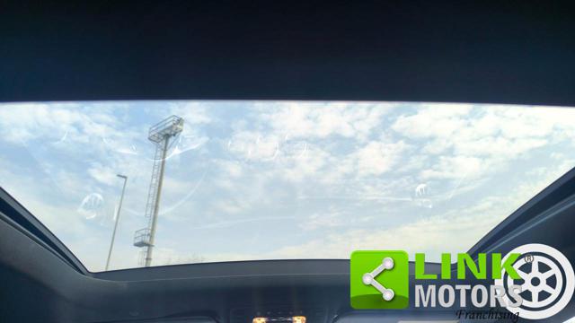 MERCEDES-BENZ CLA 180 usata, con Sedile posteriore sdoppiato