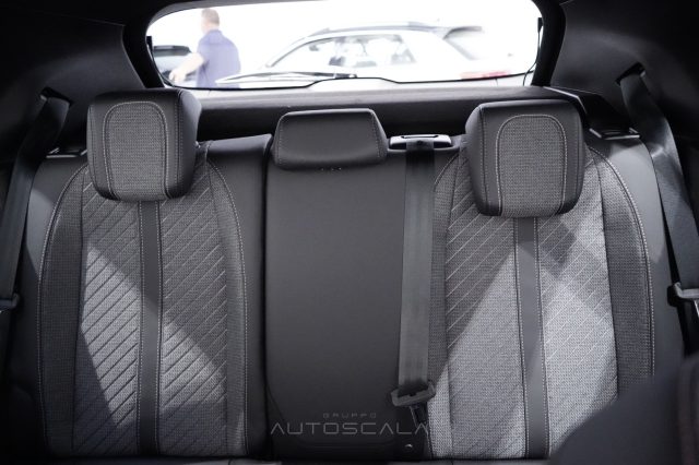 PEUGEOT 2008 usata, con Autoradio digitale
