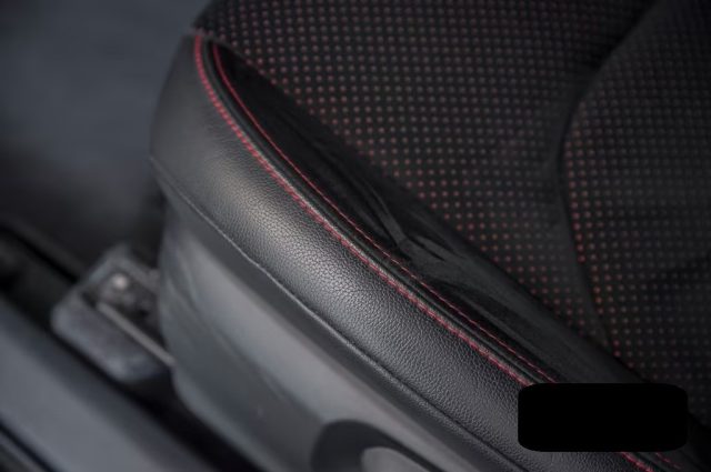 TOYOTA Yaris usata, con Controllo automatico clima