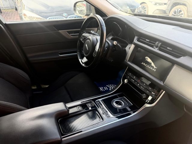 JAGUAR XF usata, con Cruise Control