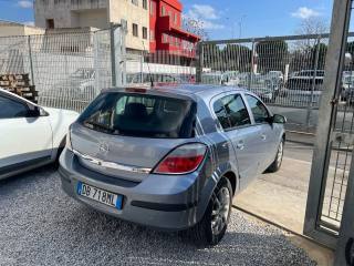 OPEL Astra usata, con Cerchi in lega