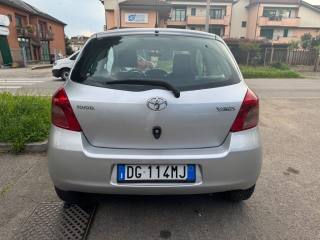 TOYOTA Yaris usata 2