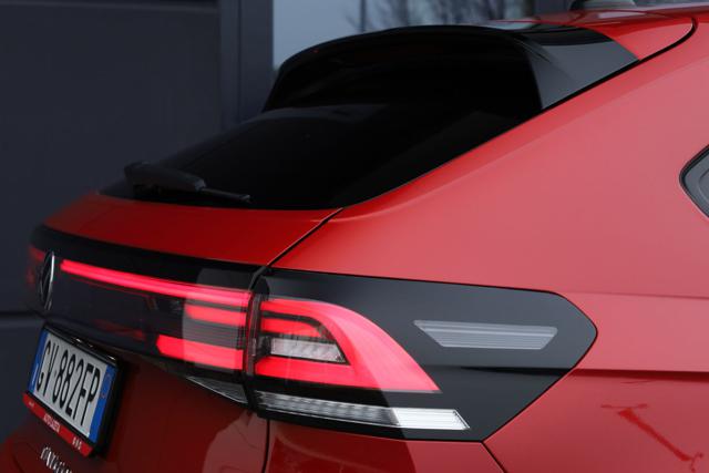 VOLKSWAGEN Taigo usata, con Touch screen