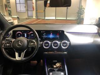 MERCEDES-BENZ GLA 200 usata, con Fari LED