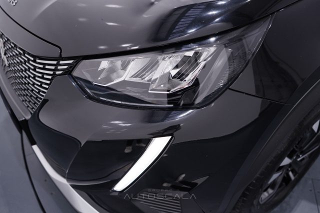 PEUGEOT 2008 usata, con Sensori di parcheggio posteriori
