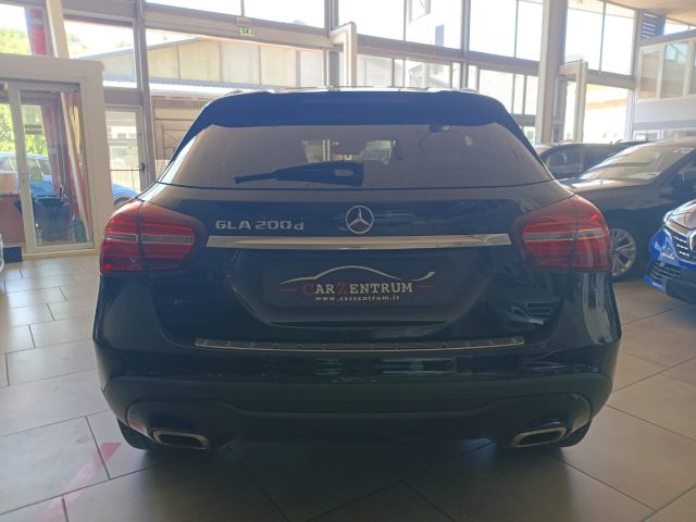 MERCEDES-BENZ GLA 200 usata, con Cerchi in lega
