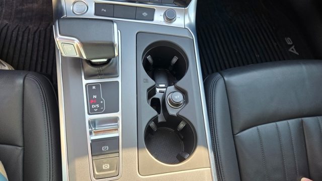 AUDI A6 usata, con USB