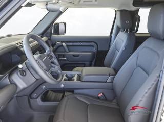 LAND ROVER Defender usata 5
