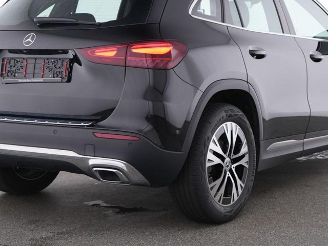 MERCEDES-BENZ GLA 180 usata, con Airbag Passeggero