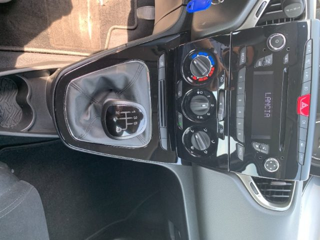 LANCIA Ypsilon usata, con Servosterzo