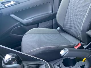 VOLKSWAGEN Taigo usata, con Vivavoce