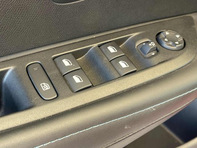 PEUGEOT 208 usata 28