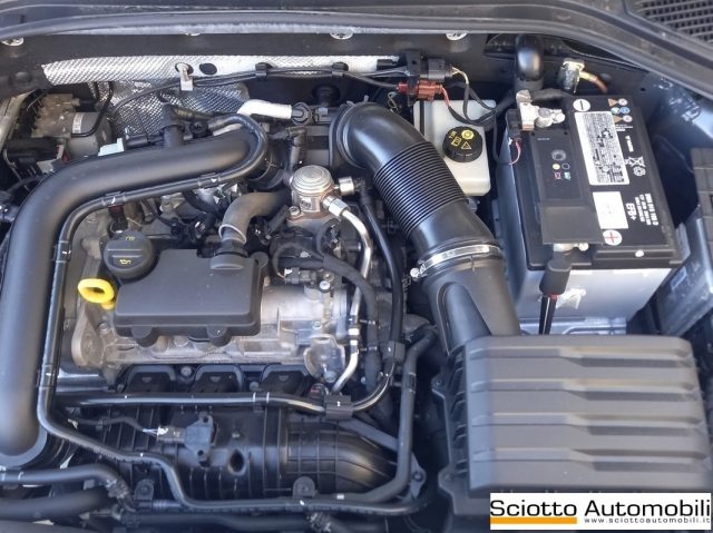 VOLKSWAGEN T-Roc usata, con Autoradio digitale