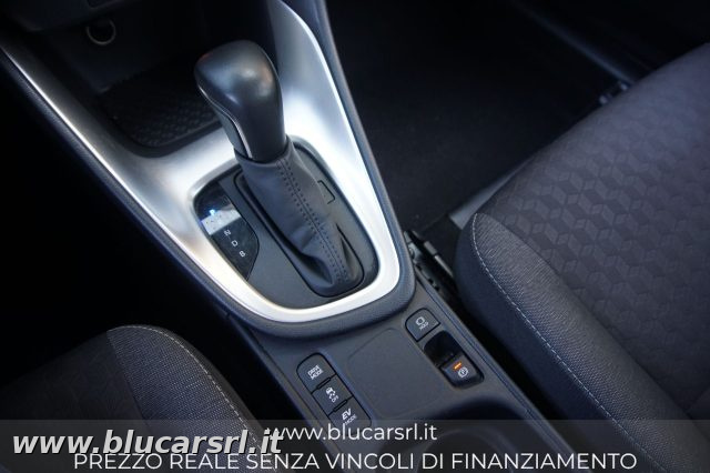 TOYOTA Yaris usata 17