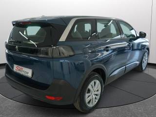 PEUGEOT 5008 usata, con Fari LED