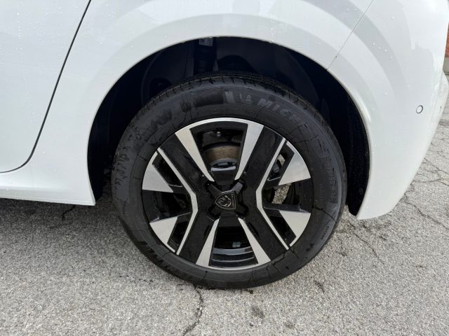 PEUGEOT 208 usata, con Fari LED