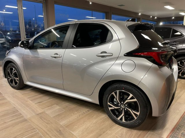 TOYOTA Yaris usata, con Cruise Control