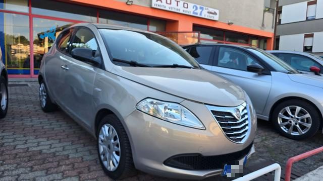 LANCIA Ypsilon usata, con ABS