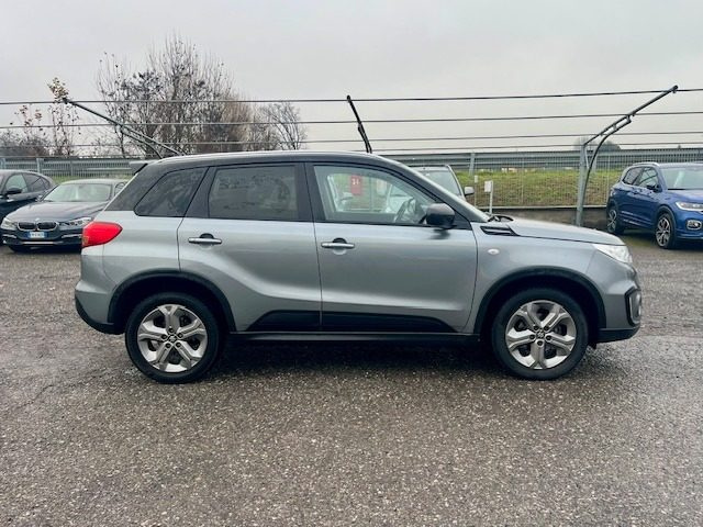 SUZUKI Vitara usata, con Autoradio