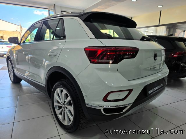 VOLKSWAGEN T-Roc usata, con Autoradio