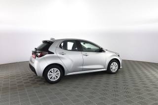 TOYOTA Yaris usata 2