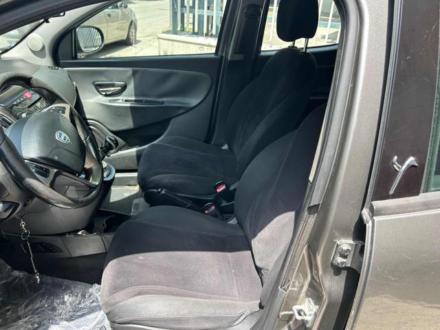 LANCIA Ypsilon usata, con Climatizzatore
