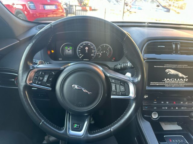JAGUAR F-Pace usata, con Chiusura centralizzata