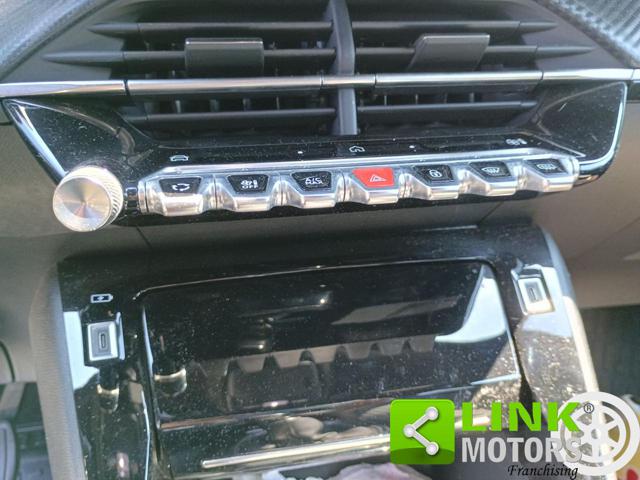 PEUGEOT 2008 usata, con Android Auto