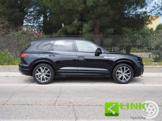 VOLKSWAGEN Touareg usata, con Airbag laterali