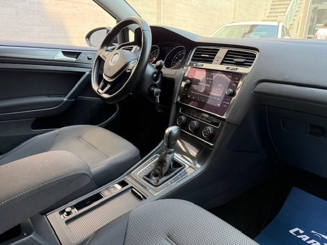 VOLKSWAGEN Golf usata, con Controllo trazione