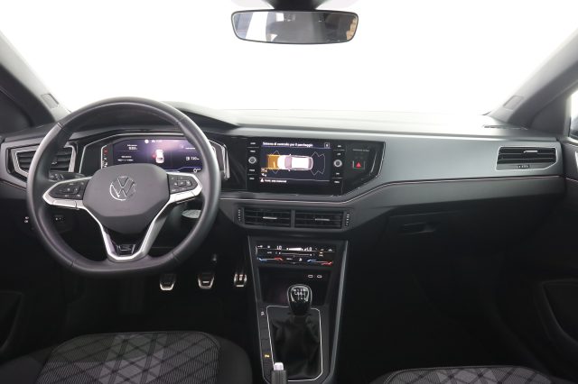 VOLKSWAGEN Taigo usata 3