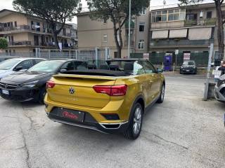 VOLKSWAGEN T-Roc usata, con Autoradio