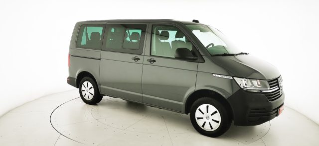 VOLKSWAGEN Caravelle usata, con Porta scorrevole