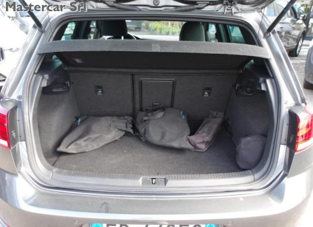 VOLKSWAGEN Golf usata, con Servosterzo