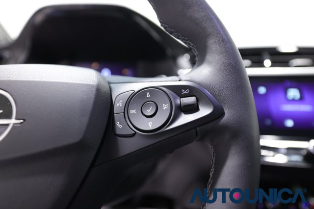 OPEL Corsa usata, con Touch screen