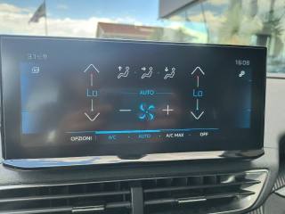 PEUGEOT 3008 usata, con Climatizzatore