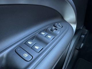 JEEP Avenger usata, con Sedile posteriore sdoppiato