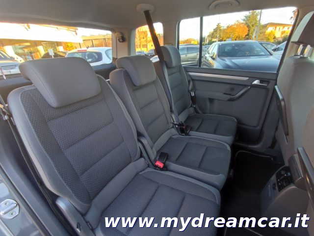 VOLKSWAGEN Touran usata 16