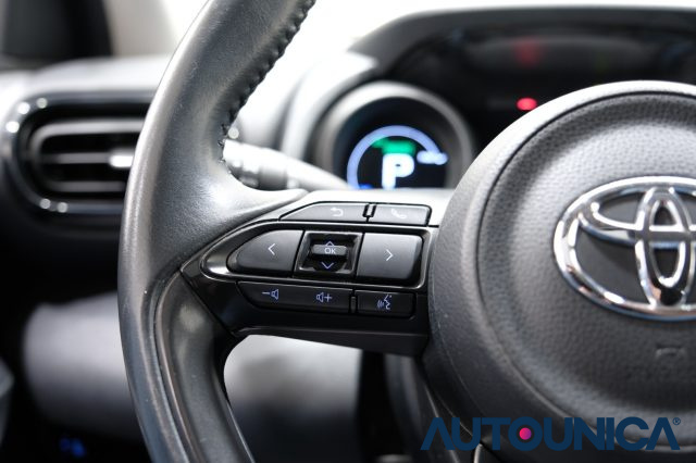 TOYOTA Yaris usata, con Autoradio digitale