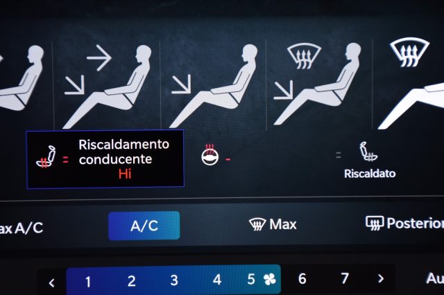 JEEP Renegade usata, con Touch screen