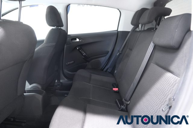 PEUGEOT 208 usata 33