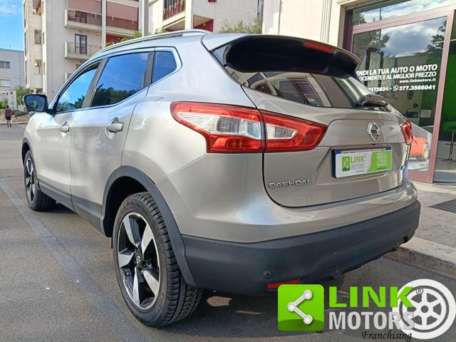 NISSAN Qashqai usata, con Sedile posteriore sdoppiato