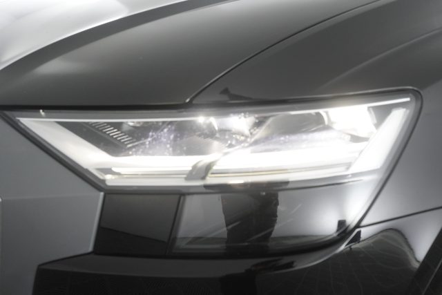 AUDI Q8 usata 13