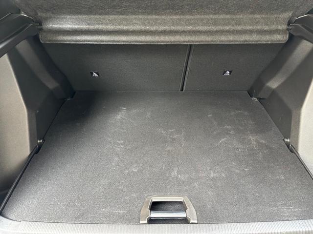 PEUGEOT 2008 usata, con Volante in pelle