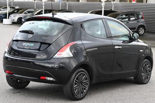 LANCIA Ypsilon usata, con Autoradio