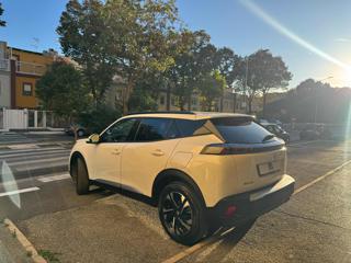 PEUGEOT 2008 usata, con Autoradio