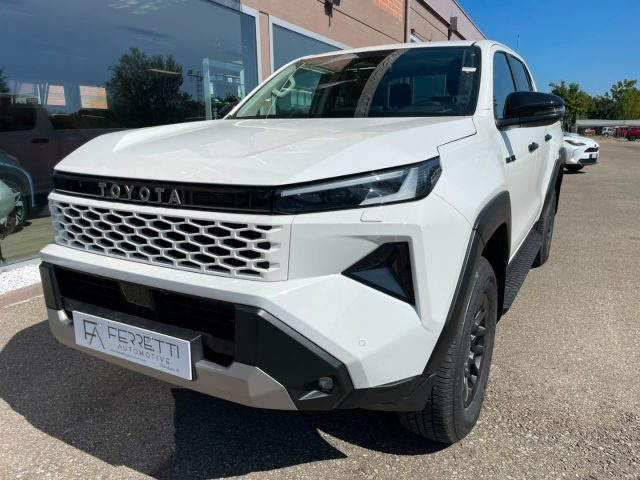 TOYOTA Hilux usata, con Alzacristalli elettrici