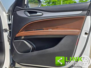 ALFA ROMEO Stelvio usata, con Fari direzionali