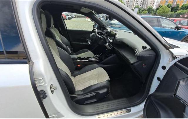 PEUGEOT 2008 usata, con Autoradio